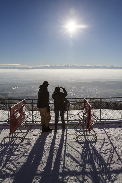 Winter auf dem Weissenstein Das Mittelland ist nicht ganz im Nebelmeer versunken