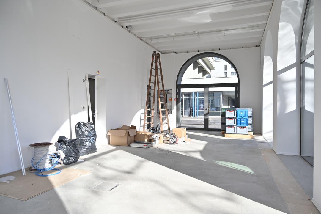 So sieht der neue Eingang beim Munzingerplatz aus, wo der Empfang ist. Umzug Haus der Museen Olten 03-2019