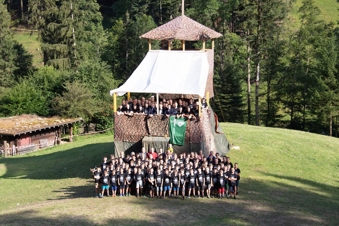 120 Mitglieder der Jungwacht Malters sind zur Zeit in Ramiswil im Sommerlager.