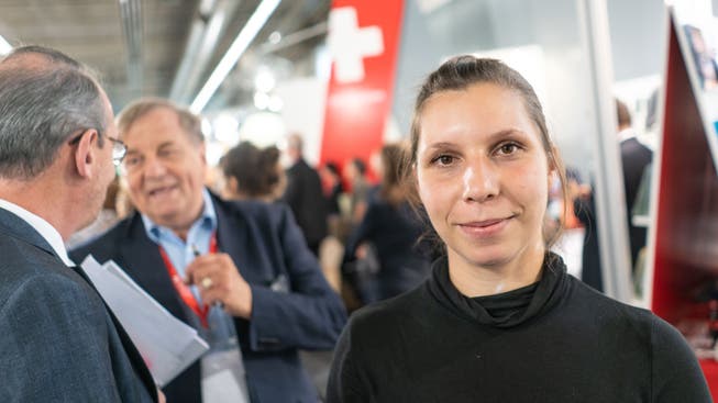 Gianna Molinari (30) beim Schweizer Empfang an der Frankfurter Buchmesse. Während sie Lesungen für das deutsche Buch macht, läuft im Hintergrund der Handel mit den Übersetzungsrechten.