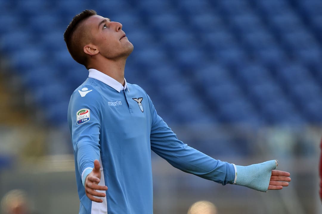 Mittelfeldspieler Sergej Milinković-Savić begeistert die Lazio-Fans - und die internationalen Topvereine.