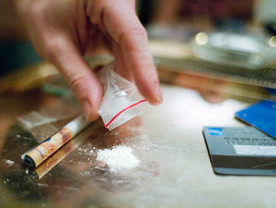 Die Stadtpolizei hat bei einem Schweizer Kokain und Marihuana sichergestellt.