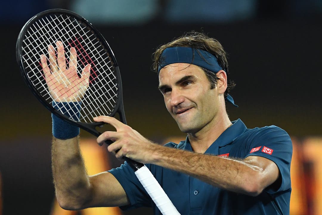 Roger Federer feiert seinen Sieg gegen den Amerikaner Taylor Fritz.