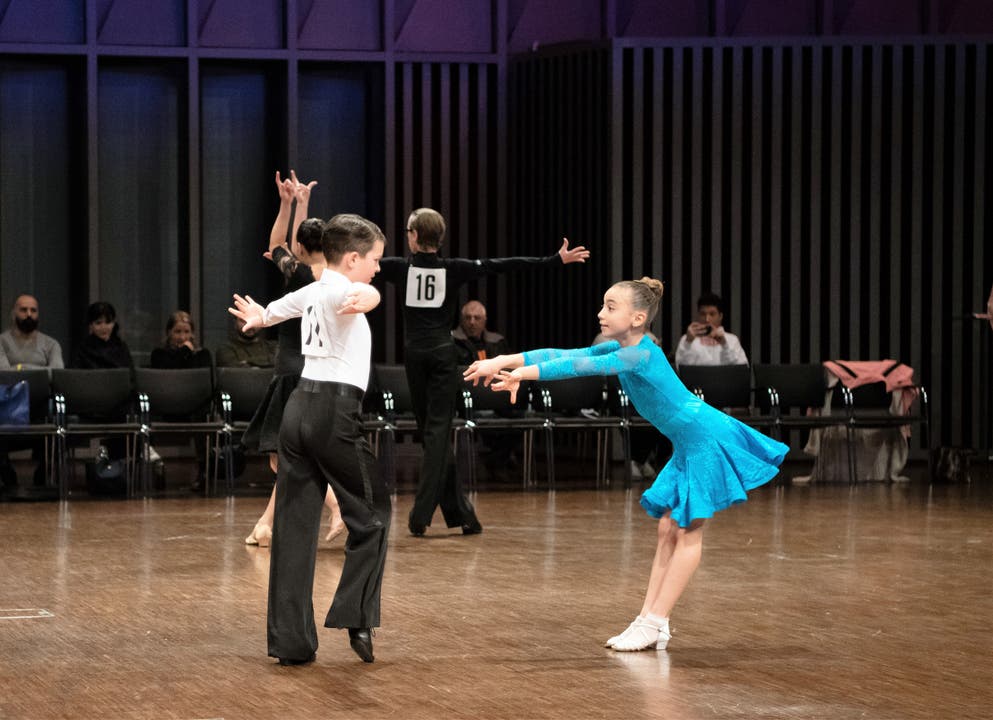 Auch die Junioren zeigen temperamentvolles Tanzen (ZVG).