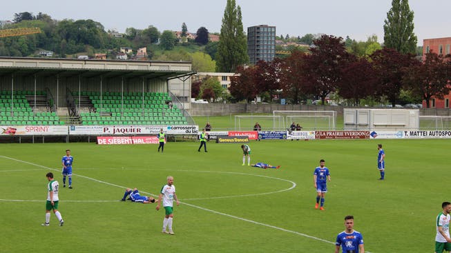 Enttäuschte Wohler: Der FC Wohlen verliert das Spiel gegen Yverdon und steigt in die erste Liga ab.