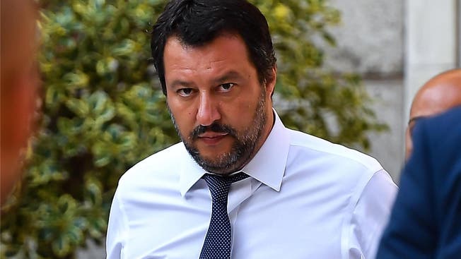 Matteo Salvini hält Flüchtlinge als Geisel. Damit will er die EU erpressen.