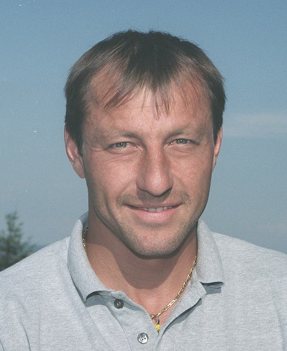 10 Urs Güntensperger Musste ins Gefängnis, weil er mehrfach mit Alkohol am Steuer erwischt wurde. Beim FC Basel spielte er in der Saison 1999/2000.