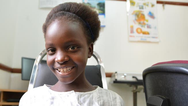 Dank CBM-Spenderinnen und -Spendern kann die neunjährige Whitney aus Uganda wieder sehen.