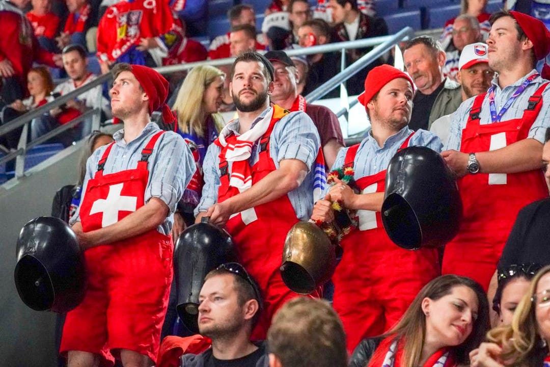 Die Schweizer Fans haben im zweiten Drittel wenig zu jubeln.
