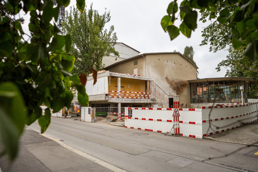 Das Treppenhaus zum Bölsterli-Foyer im Kurtheater wurde bereits abgerissen