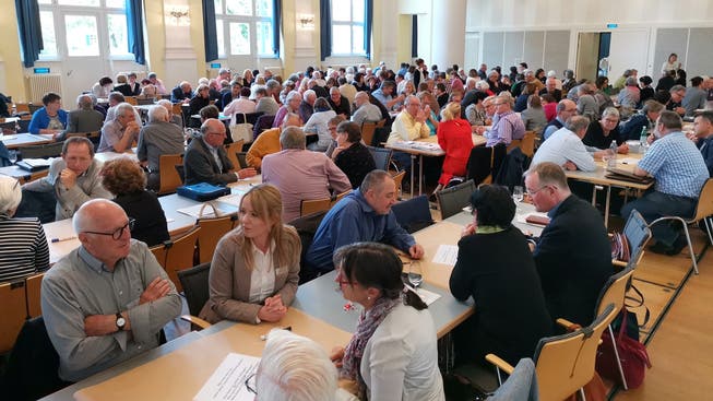 Reden über das Leben im Alter: Die Teilnehmenden am 5. Aargauer Alterskongress befassten sich mit den Herausforderungen, die eine stetig älter werdende Bevölkerung mit sich bringt.