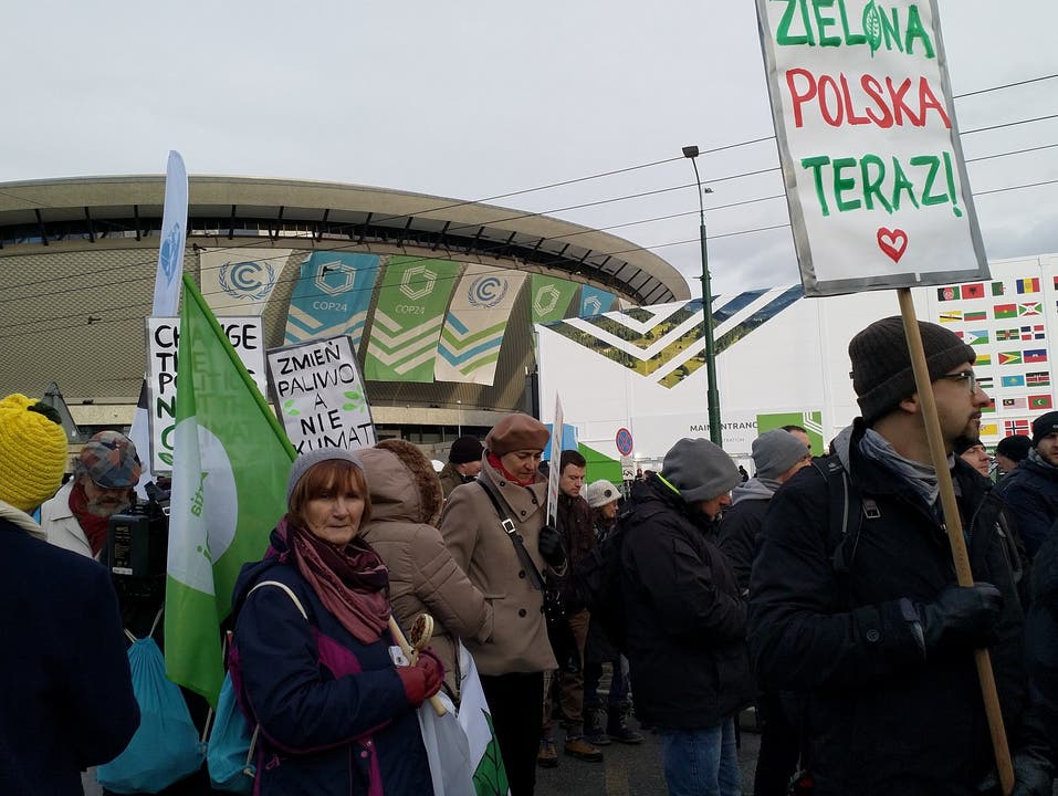Oltner war in Kattowitz an Klimakonferenz Die Demonstration fand rund um das Internationale Konferenzzentrum und die Spodek Arena statt, wo der Hauptteil des Klimagipfels ausgetragen wurde.