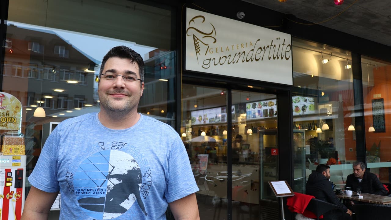 Wettingen, 30. Oktober: Gregor Briner hat sein Café «Gregi's Spatz» geschlossen. Neu betreibt er nur noch die Gelateria Gwundertüte am Zentrumsplatz.