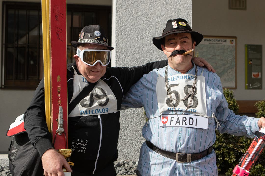 Auch Mümliswiler Legenden waren anwesend: Etwa Skispringer Fredi Neuenschwander, besser bekannt als «Färdi» (rechts), oder Hans Schmid (links).