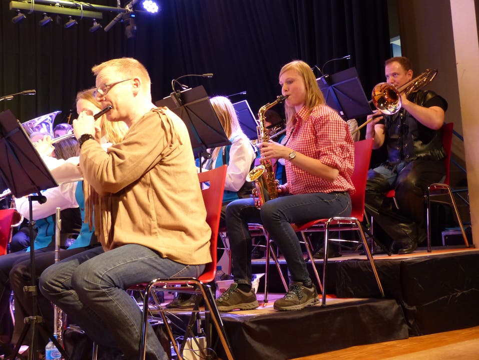 Jahreskonzert Musikgesellschaft Wegenstetten präsentierte unter Leitung von Bence Tóth ein grossartiges Show-Konzert