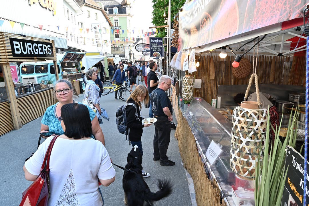 5. Street Food Festival Olten 2019 Impressionen vom Eröffnungs-Abend des 5. Street Food Festival Olten 2019 in der Begegnungszone Kirchgasse