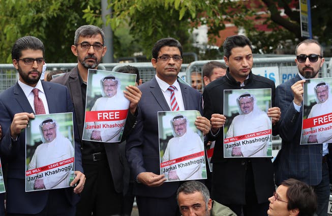 Wo ist Jamal Khashoggi? Türkische Demonstranten halten Portraits des vermissten Journalisten.