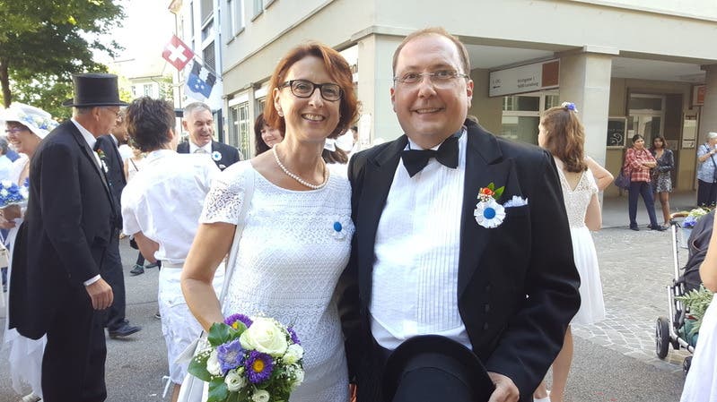 Ehrengast Jörg Bruder, Gemeindeammann von Seengen und Partnerin Martina.
