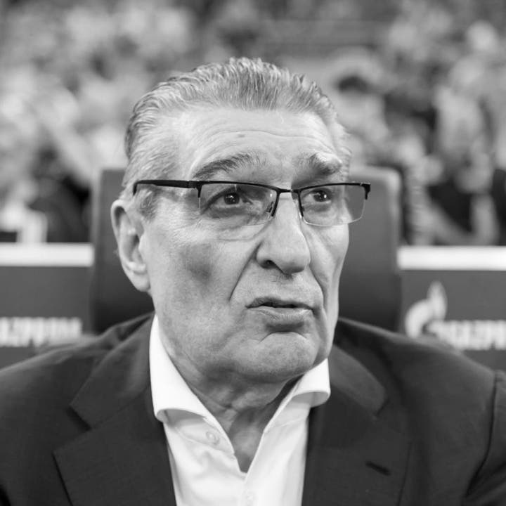 Rudi Assauer, 6. Februar: Der langjährige Schalke-Manager Rudi Assauer ist im Alter von 74 Jahren gestorben. Der einst mächtige Manager der Königsblauen starb an Alzheimer.