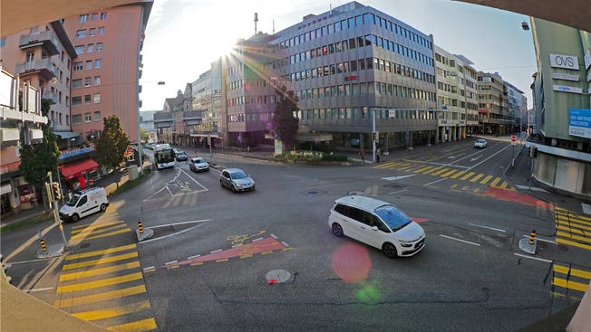 Vorerst gibt es auf der City-Kreuzung kein Kreisel, wie dies die Stadt nach der Eröffnung der Umfahrungsstrasse ERO beim Kanton angeregt hatte.