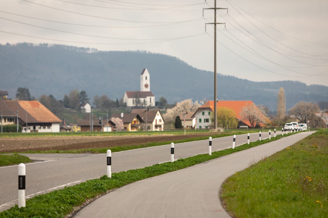 Der neue Veloweg zwischen Suhr und Unterentfelden nach heutiger «State of the art». Velo-Highways sollen zweispurig und 4 Meter breit werden.