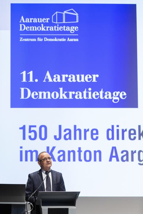 Aarauer Demokratietage 2019 Stadtpräsident Hanspeter Hilfiker spricht an den Aarauer DemokratietageN, am 28. März 2019 im Kultur &amp; Kongresshaus Aarau.