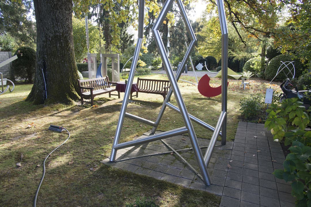 Einblick in den privaten Skulpturengarten von Stefan Sieboth.