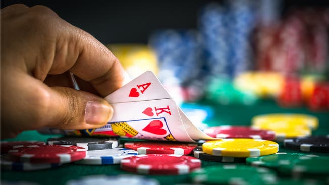 All in: Künftig sollen auch Private Pokerturniere organisieren dürfen.
