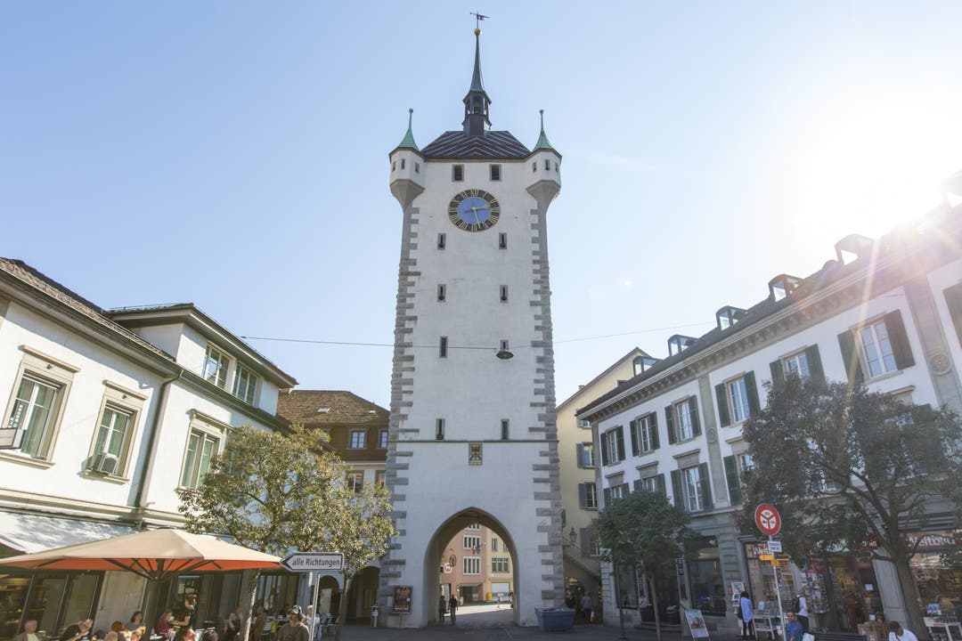 Ein Rundgang durchs Badener Altstadtquartier: Der markante Stadtturm ist eines der Wahrzeichen der Stadt. Er entstand Mitte des 15. Jahrhunderts.