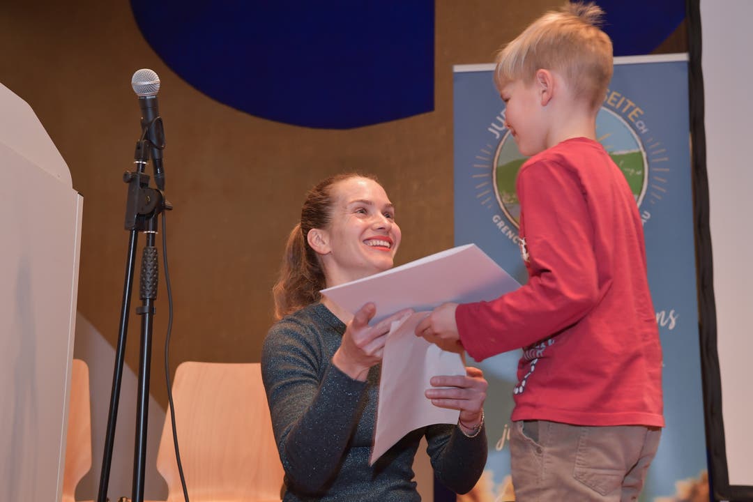 Kulturpreisverleihung 2019 Das Kindertheater Blitz erhält den Nachwuchsförderpreis, übergeben von Schauspielerin Sandra Sieber.