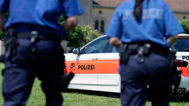 Eine junge Mutter in Bülach ZH ist wegen Mordverdachtes an ihrem vierjährigen Sohn verhaftet worden.(Symbolbild)