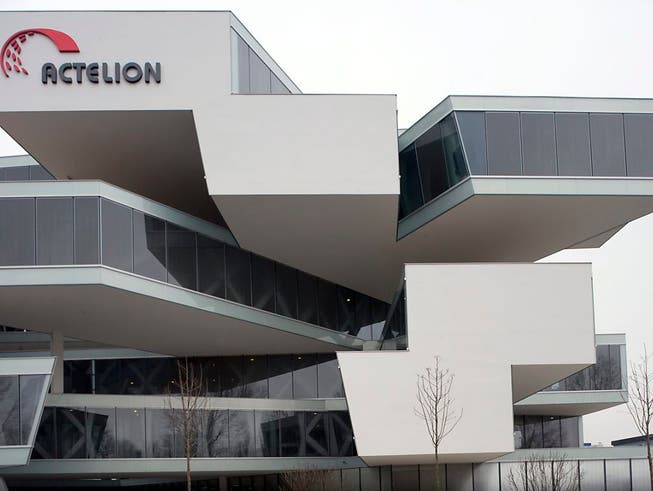 Der markante Actelion-Hauptsitz von Herzog &amp; de Meuron in Allschwil: Das Baselbieter Biotechunternehmen ging mit dem US-Konzern Johnson &amp; Johnson zusammen. (Archiv)
