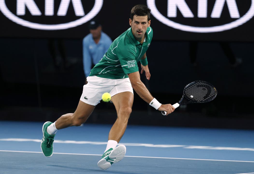 Novak Djokovic ist viel beweglicher als sein Gegner.