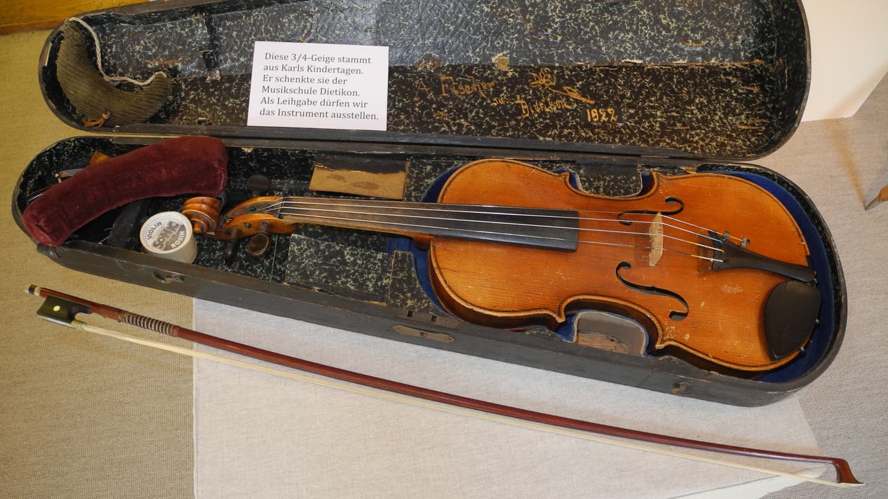 Ausgestellt war auch eine von Karl Klenks Geigen.