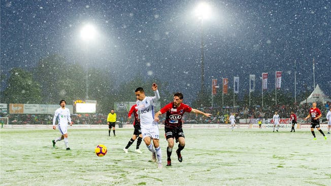 In der Saison 2018/19 hat der FC Aarau gegen Lausanne nie verloren: Drei Unentschieden und ein Sieg im Mai-Schneegestöber lautet die Bilanz.