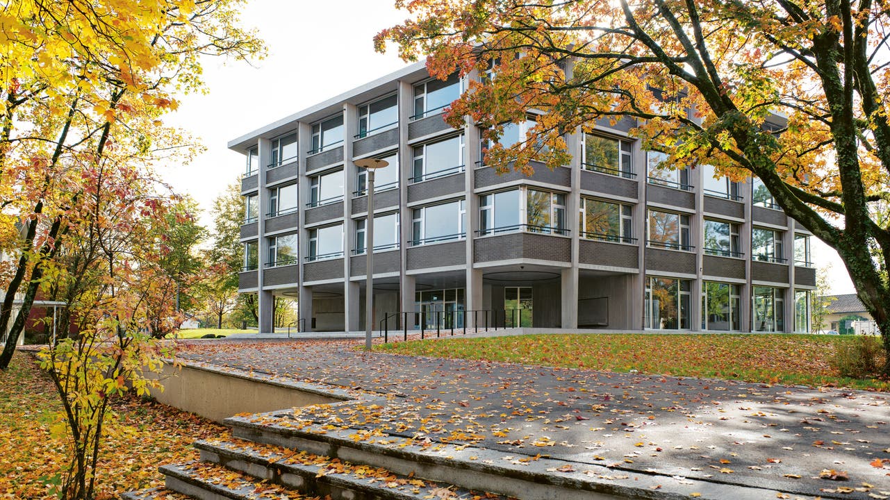Erweiterung und Sanierung Schulanlage Halden, Glattbrugg Foto: Andrea Helbling, Arazebra Zürich