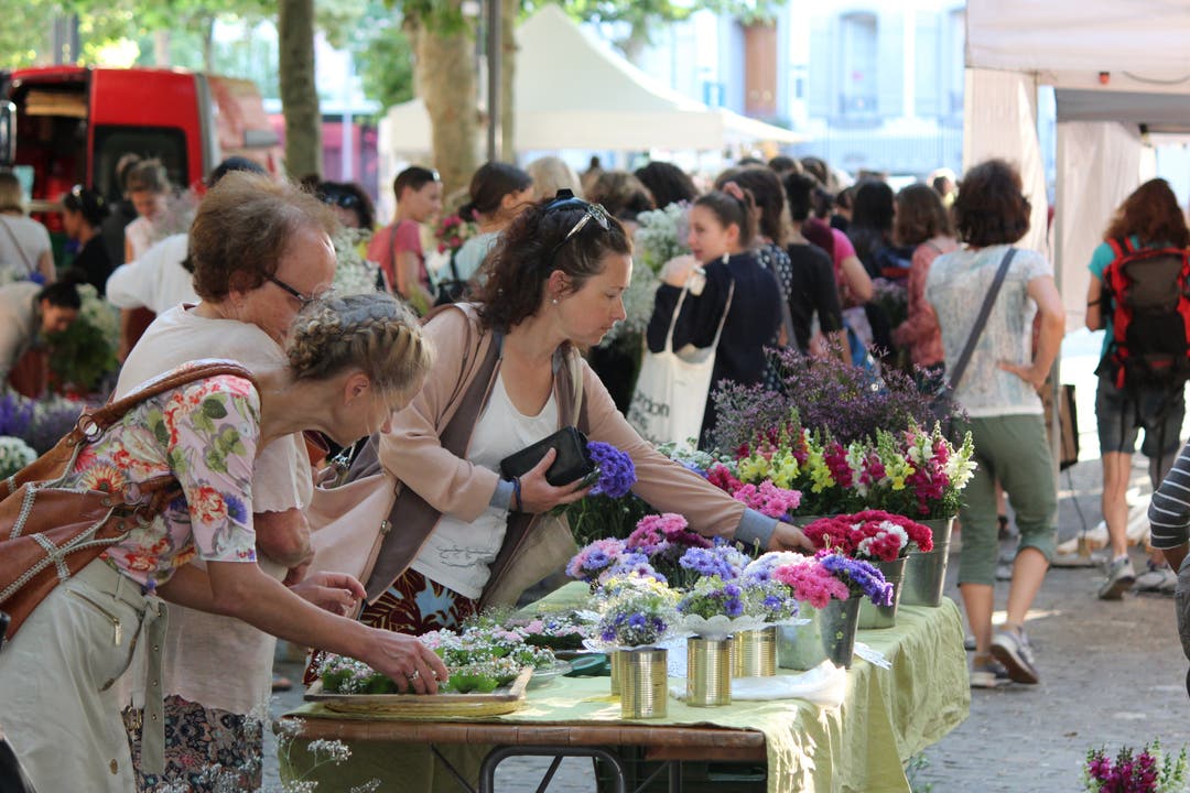 Donnerstag in der Früh: Der Maienzug 2019 beginnt mit dem Blumenmarkt am Graben.