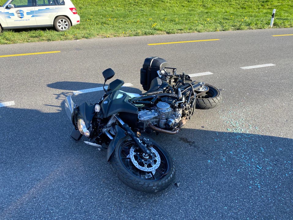 Der Motorradfahrer wurde leicht verletzt und ins Spital gebracht.