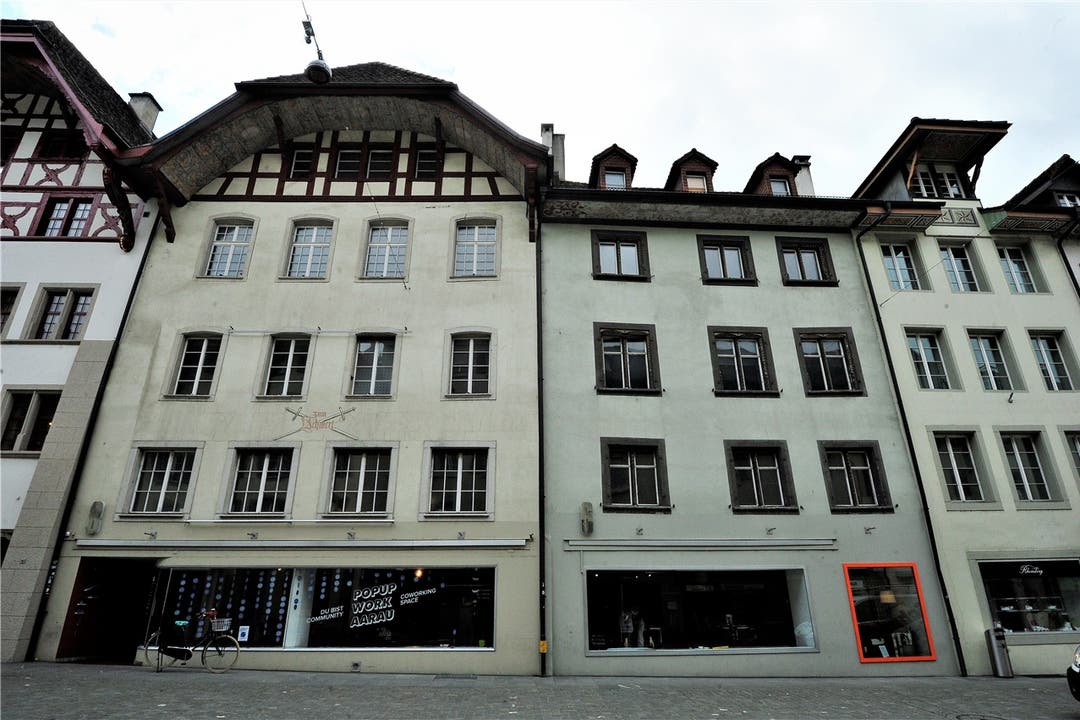 Das Gebäude vor dem Umbau. Es handelte sich um eines der grössten Umbauprojekte seit Jahrzehnten in der Aarauer Altstadt. Die Kosten für den Umbau beliefen sich gemäss Baugesuch auf rund 4,5 Millionen Franken.