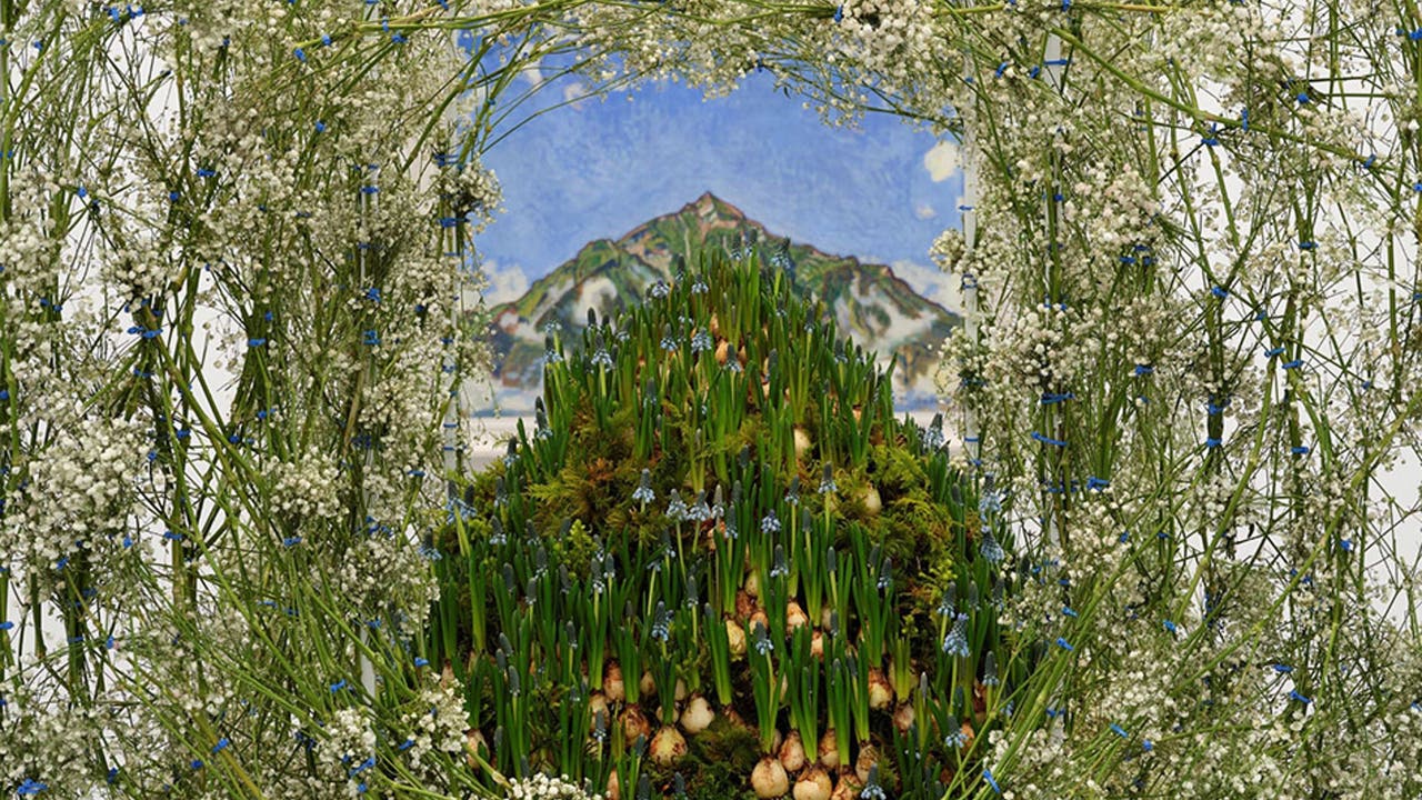 Florale Interpretation: Frank Wössner und Alessandro Palumbo, Basel – Werk: Ferdinand Hodler, Der Niesen vom Heustrich aus, 1910