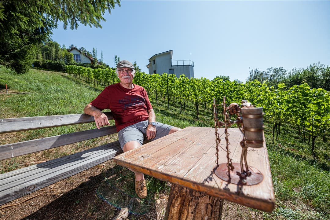 Auch Wein bringen die Solothurner mit nach Vevey. Nebst der Bürgergemeinde auch kleinere Hobbywinzer, zum Beispiel Ruedi von Arx aus Oensingen.