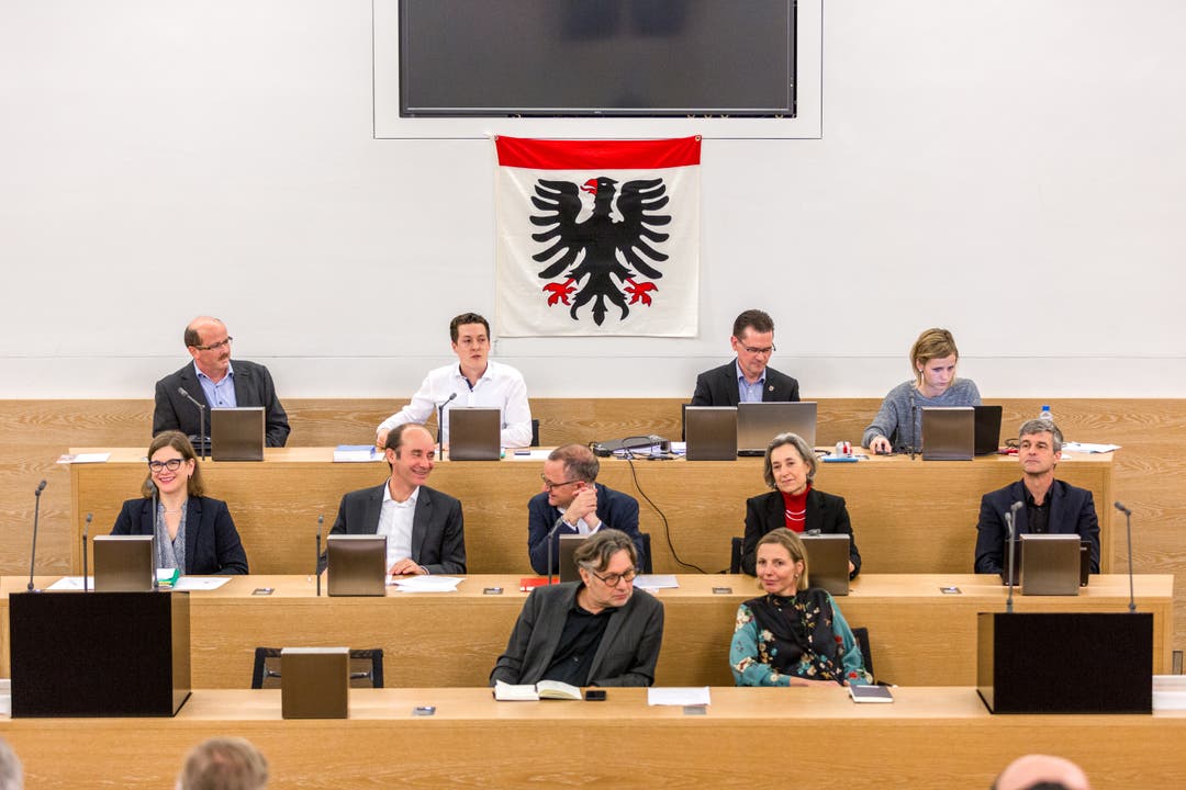 Der Aarauer Einwohnerrat tagt im Grossratssaal. Den Sitz hat Franziska Graf also bereits vorgewärmt.