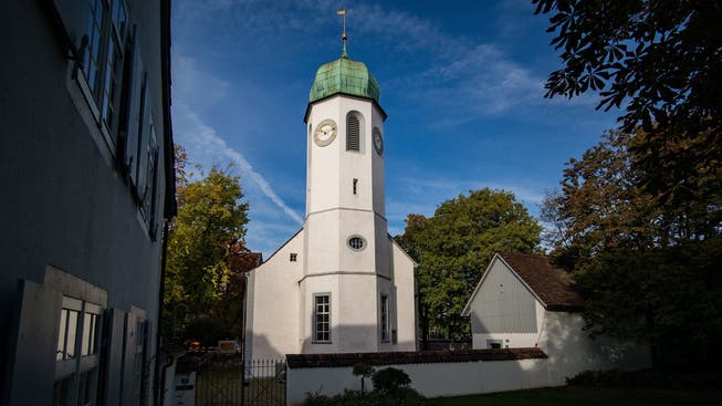 Die Dorfkirche Kleinhüningen in Basel: Hier predigt Pfarrerin Christine Dietrich. Bild: Kenneth Nars