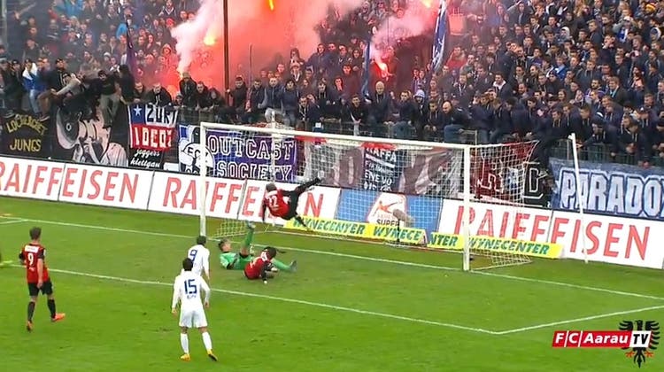 Der FC Aarau wird weltbekannt – wegen einer genialen Fallrückzieher-Rettungsaktion