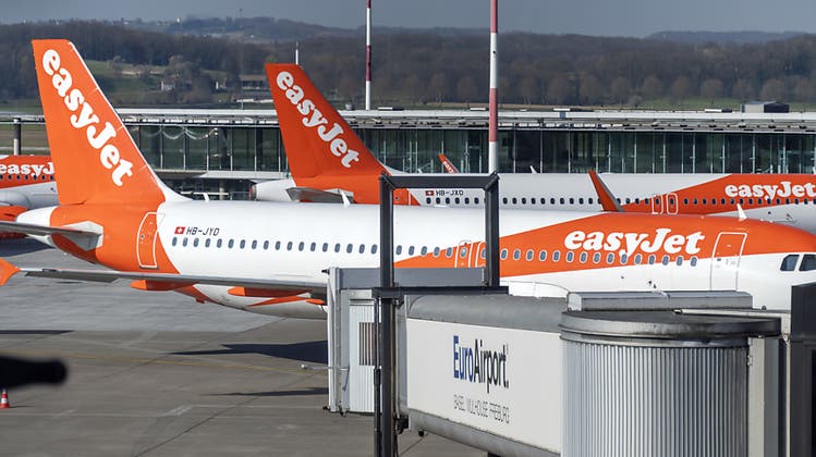 EasyJet muss zittern – die Passagiere auch: Wann die orangen Flieger wieder in Basel abheben, ist unklar