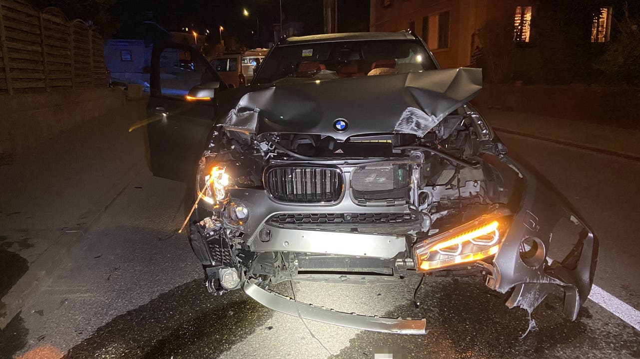 Am BMW entstand Totalschaden.