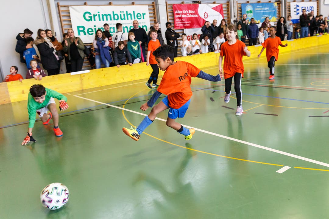 Das 28. Schüler Fussball-Hallenturnier fand am Wochenende in der Turnhalle beim Bahnhof Grenchen Nord statt.