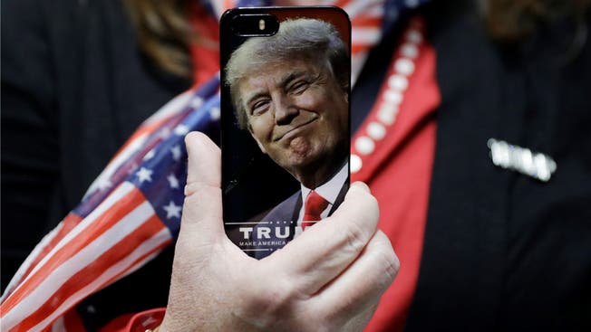 Indem er twittert, gelang es Präsident Trump, den Journalismus und die Massenmedien zu umgehen.AP/Keystone