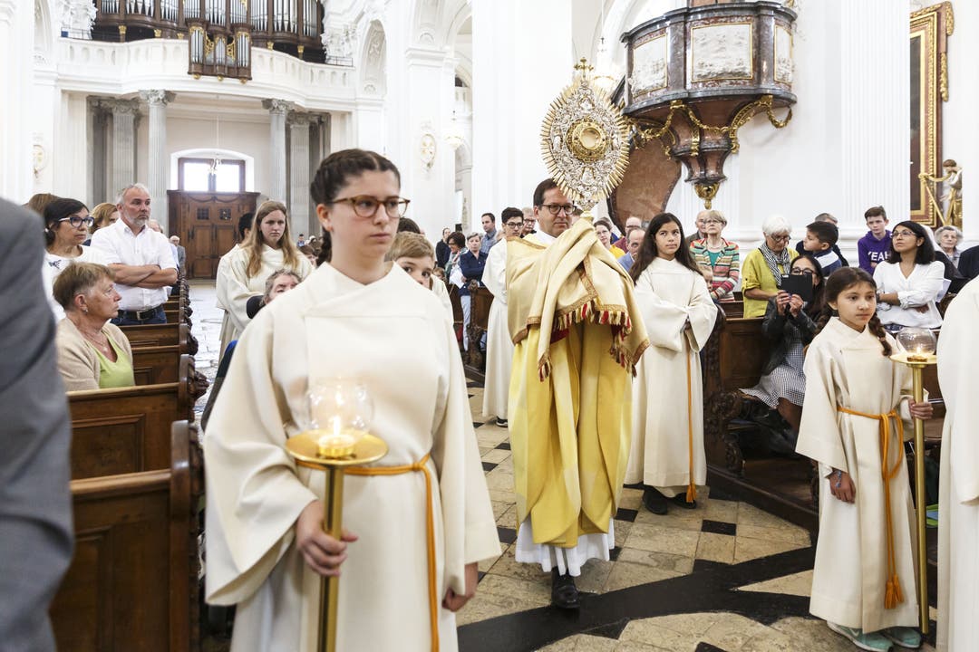 Fronleichnam-Festgottesdienst 2019 in der St.-Ursenkathedrale