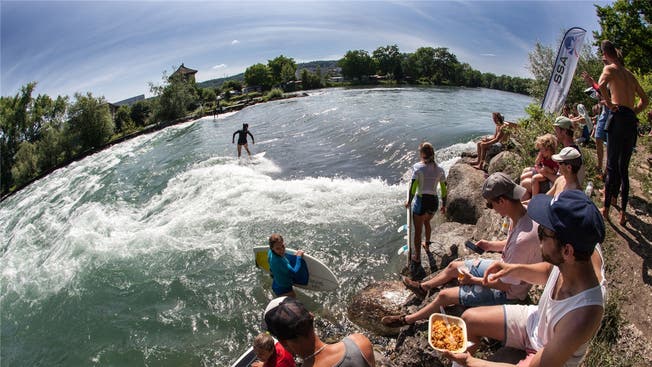 Der zweite Bremzgi River Surf Jam vom kommenden Sonntag soll zu einem Surf-Fest werden wie die erste Austragung vor einem Jahr. zvg